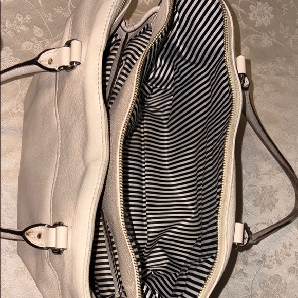 Authentic Kate Spade ♠️ Elegant Cream Handbag -Used - Picture 10 of 16